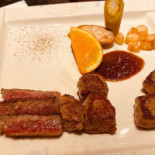 Liàn Wǎ Tiě Bǎn Shāo Comida
