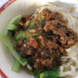 Měi Wèi Jiā Yáng Chūn Miàn food