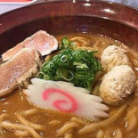 らぁめん まるなか Comida