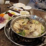 폴인샤브 Comida