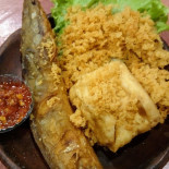 Kuwung Resto Comida