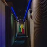 Glow Karaoke Solo Exterior