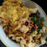 Tahu Kupat, Rujak Lotis Mas Saymo Comida