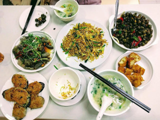 Lun Heng Congee