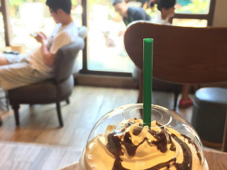Starbucks Ubud