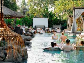 Folk Pool Gardens