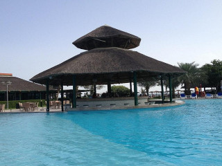 ‪tropicana Pool ‬