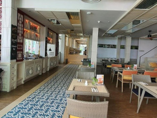 Amaya Café