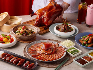Xiǎng Yā Gāo Xióng Yù Chéng Diàn