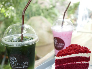 Jungle De Cafe
