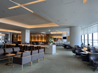 Sakura Lounge サクララウンジ