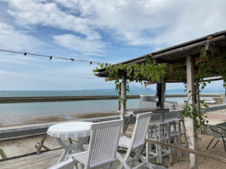 Ocd Beach Cafe Hostel