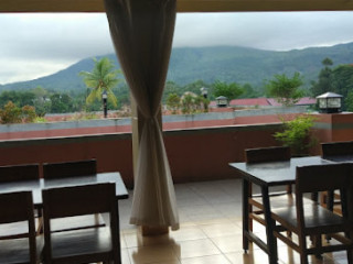 Rm Green Garden Tomohon
