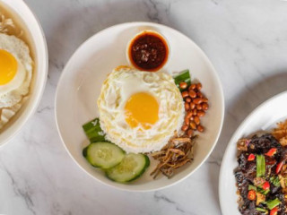 Kedai Makan Pak Uda