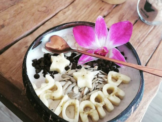 Beach Coconuts Bowls