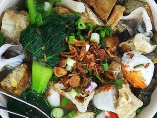 Restoran Gelombang Biru Yong Tau Fu