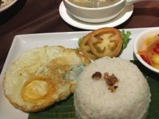 Santai