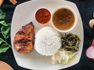 Warung Atap Hijau