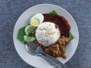 Kedai Nasi Lemak Kak Bedah (sendayan)