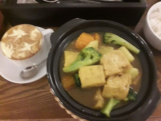 Tung's Kitchen