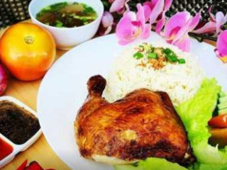 Mutiara Biru Bistro