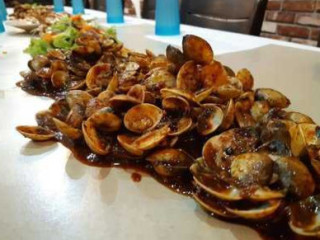 D' Paradise Cafe