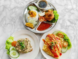 Nasi Ayam Gepuk Pendang