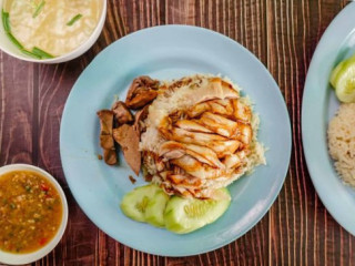 Khaomankai Nong Kuk