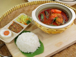 Asam Pedas Claypot Balakong