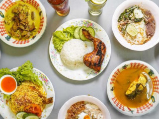 Nasi Kukus Ayam Dara Pok Jak