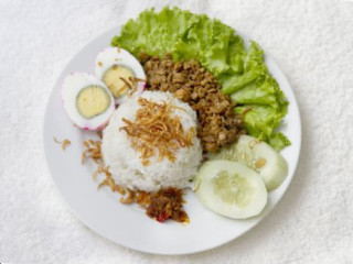 Ani Nasi Ayam World