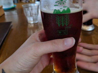 ào Rù Lài Mài Jiǔ Guǎn