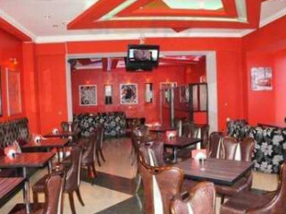 Gloss Cafe