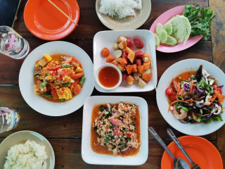 ร้านส้มตำริมคลองเตเต้ บางมวง