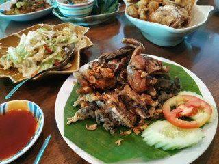 ครัวกะเหรี่ยงป่า