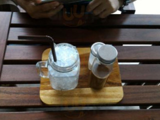 Alive Cafe'