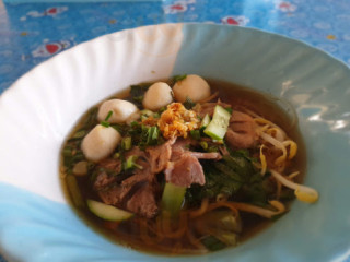 ร้านก๋วยเตี๋ยวหมูเลียงป้ามาลี หนองบัว