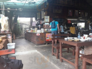 ขนมจีนปั๋นใจ๋