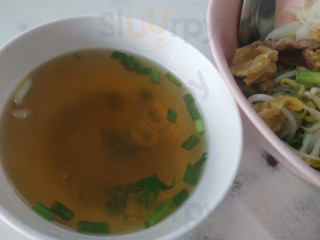 ร้านก๋วยเตี๋ยวอันเจริญ หลังตลาด