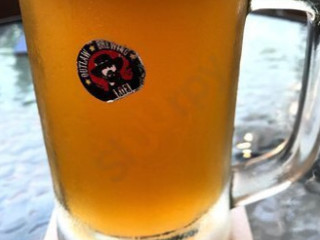 Outlaw Brewing