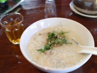 บ้านดินเล่าจาง