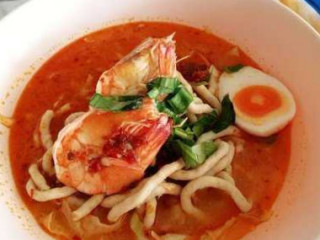 ก๋วยเตี๋ยวต้มยำไข่ By พี่นา