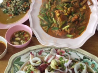 ร้านแดงอาหารทะเล