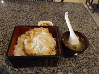 Yatai Sushi Ramen