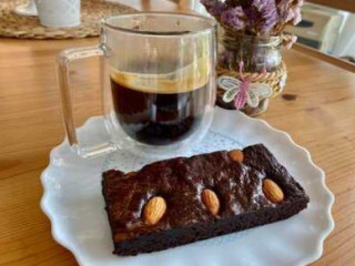 The Floral Cafe And Bistro