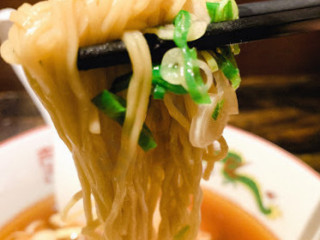 Bǎi Shòu Yé Rì Shì Lā Miàn Zhuān Mén Diàn