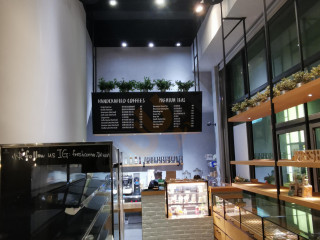Fresh Corner Fēn Niǎo Qīng Shí Miàn Bāo Fāng Zhú Běi Jīng Zhàn Diàn