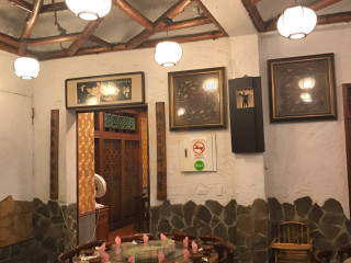 Chuán Jiā Bǎo Cān Guǎn