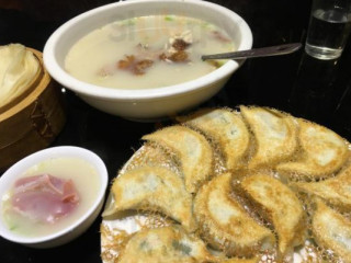 Wáng Fǔ Yù Huā Yuán Zhōng Zhōu Dōng Lù Diàn