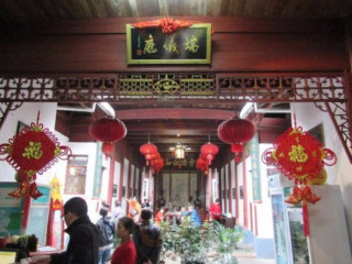 Dǒng Fǔ